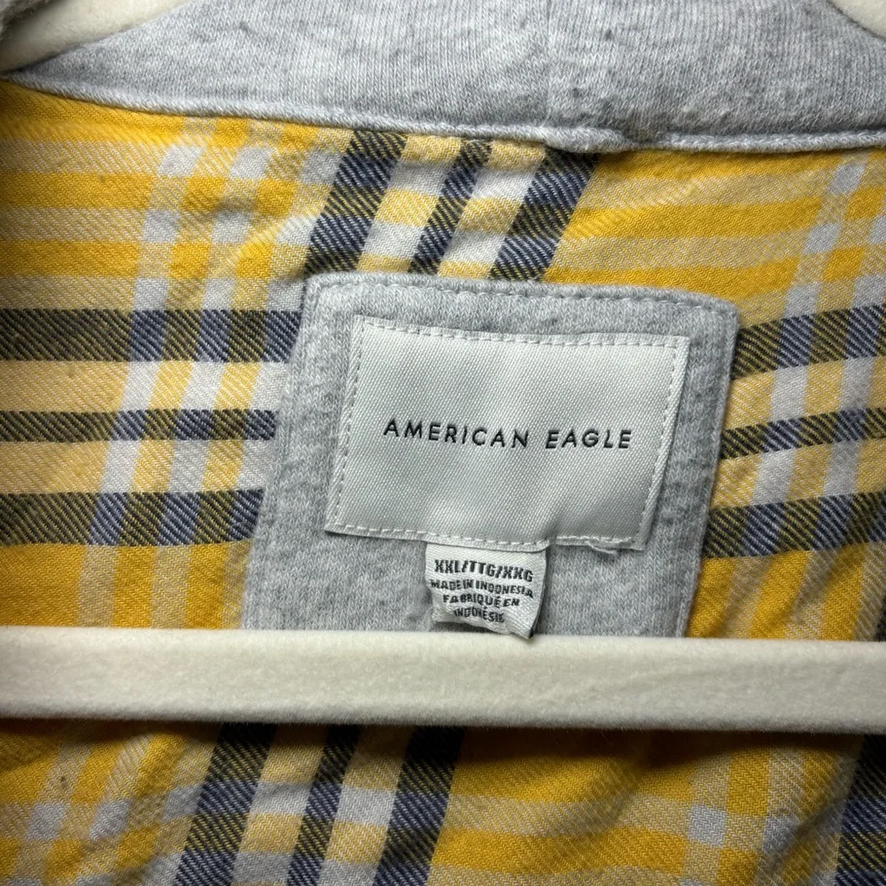 American Eagle Hooded Flannel - Picture 7 of 8